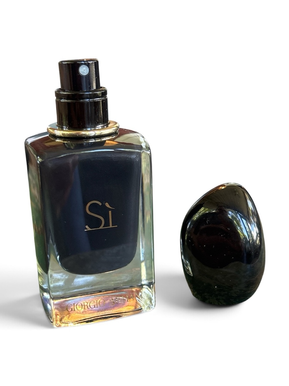 Giorgio Armani Si Intense - Black and Gold Accents - Picture 4 of 6